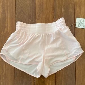 NWT strawberry milkshake lululemon hotty hot shorts